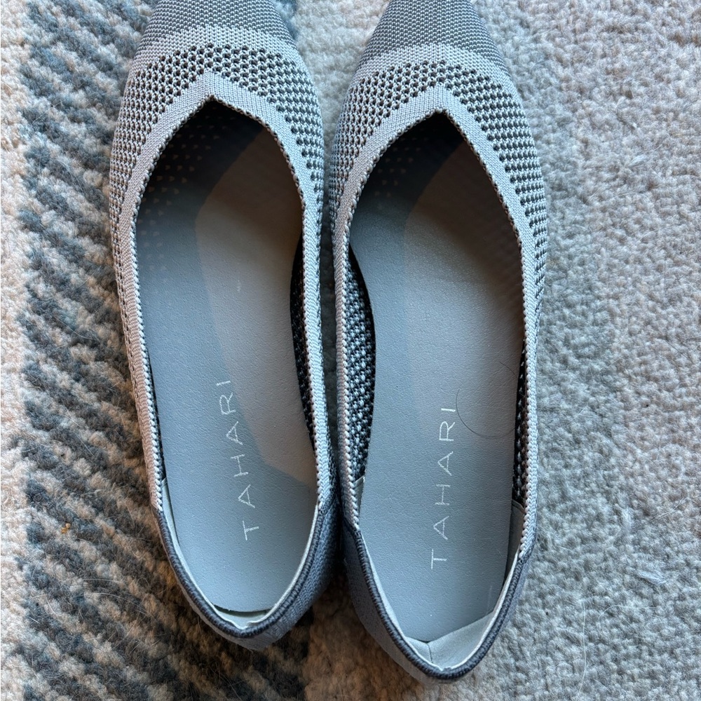 Tahari Gray Knit Slip-On Ballet Flats